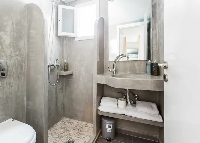 Fanouris Condo - Adults Only